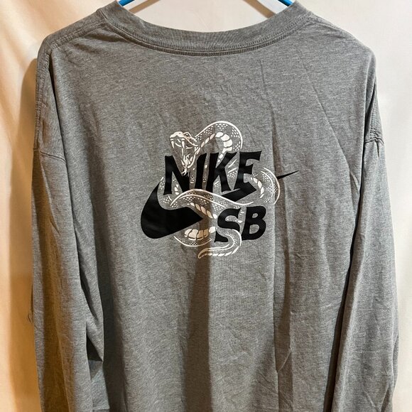 Nike SB Snake graphic Long Sleeve Skate T Shirt Gray Size XL Used Good Condition - Picture 1 of 3